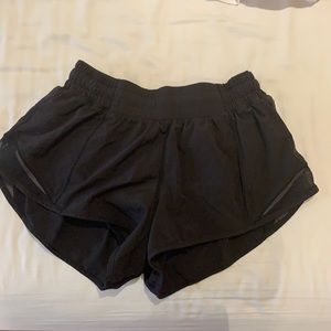 Lululemon hottie hot shorts SIZE 4